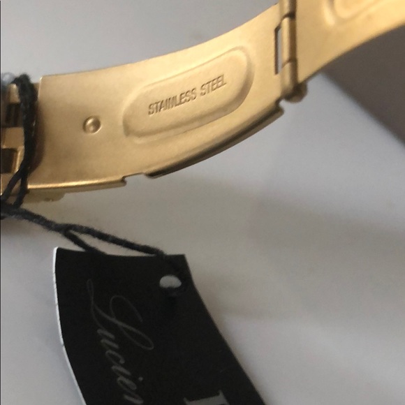 Watch main image 6